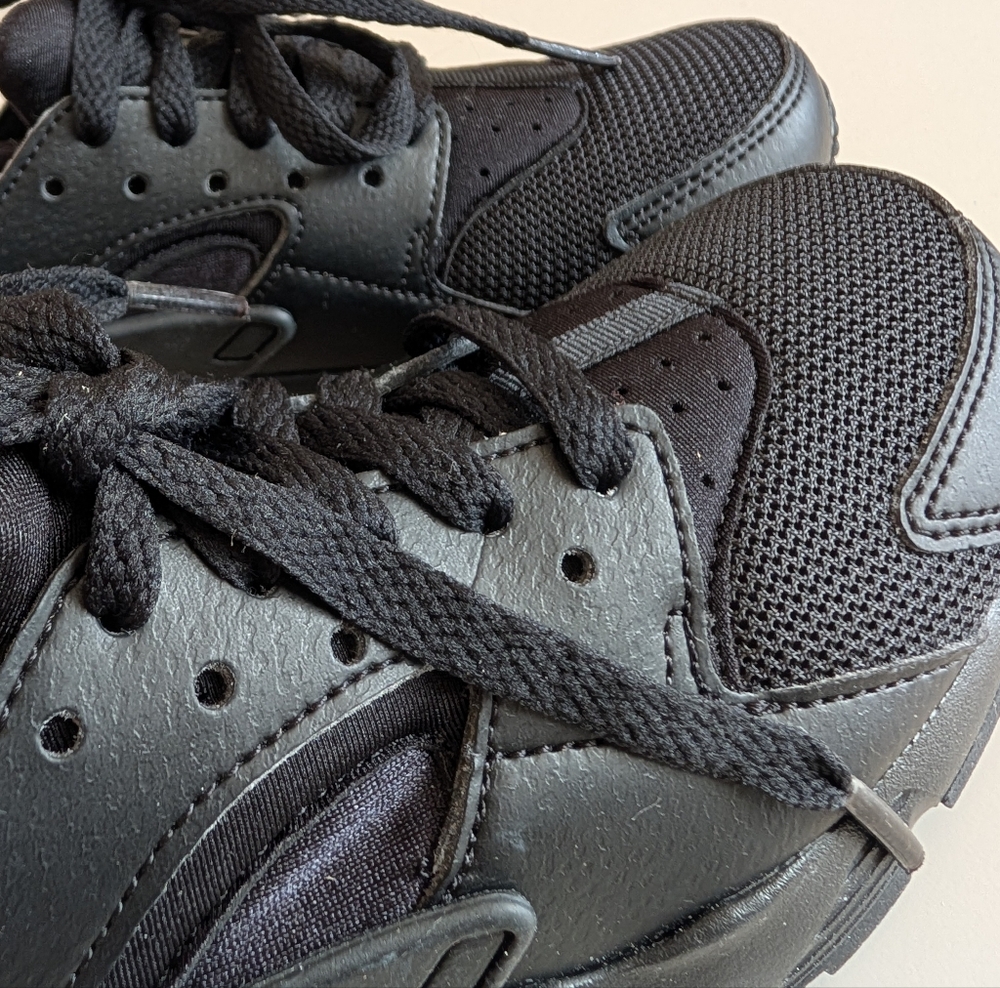 Nike Huarache Run (GS) Shoe - Picture 4 of 9